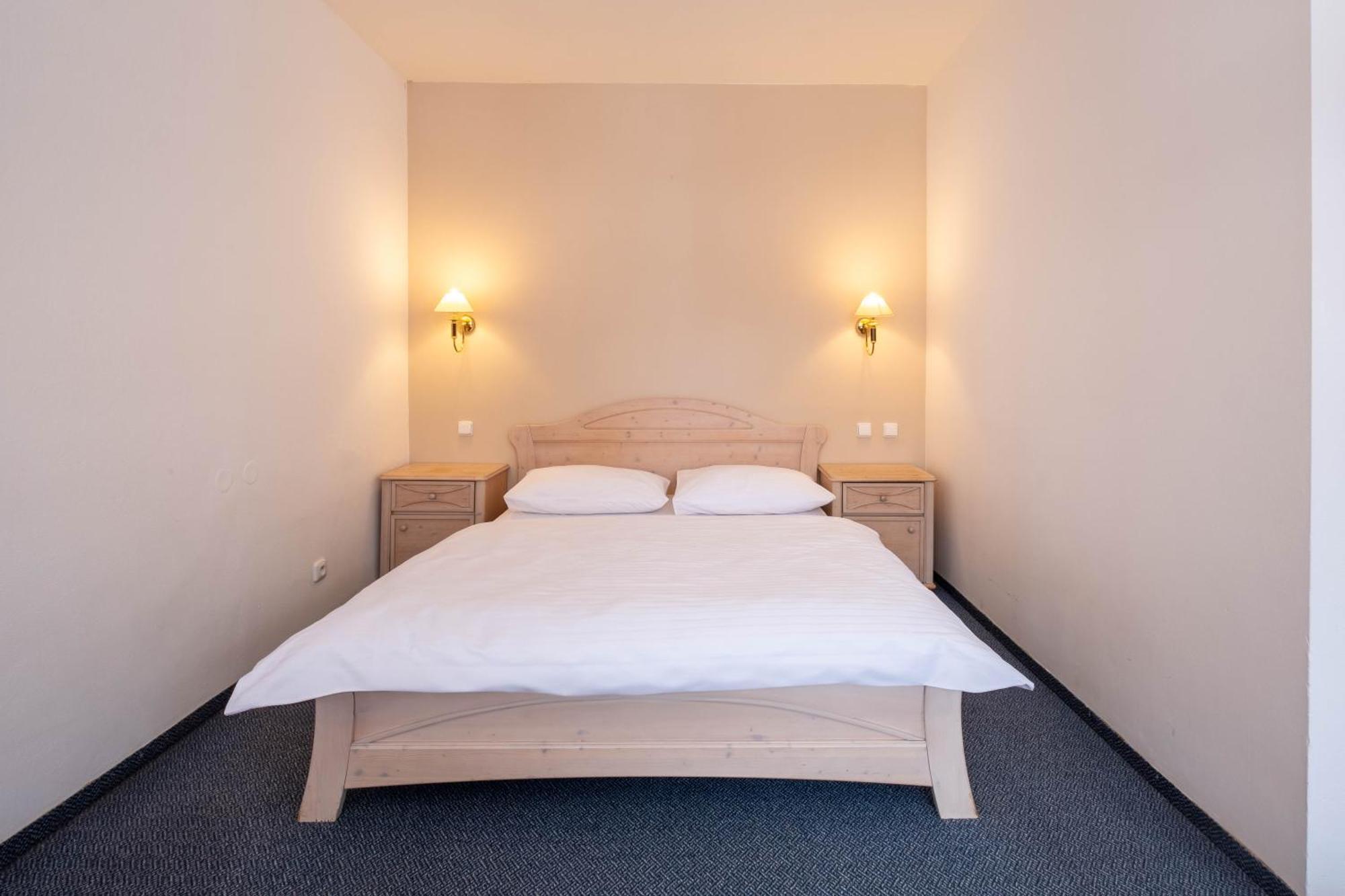 Hotel Horec Pec pod Snezkou Esterno foto