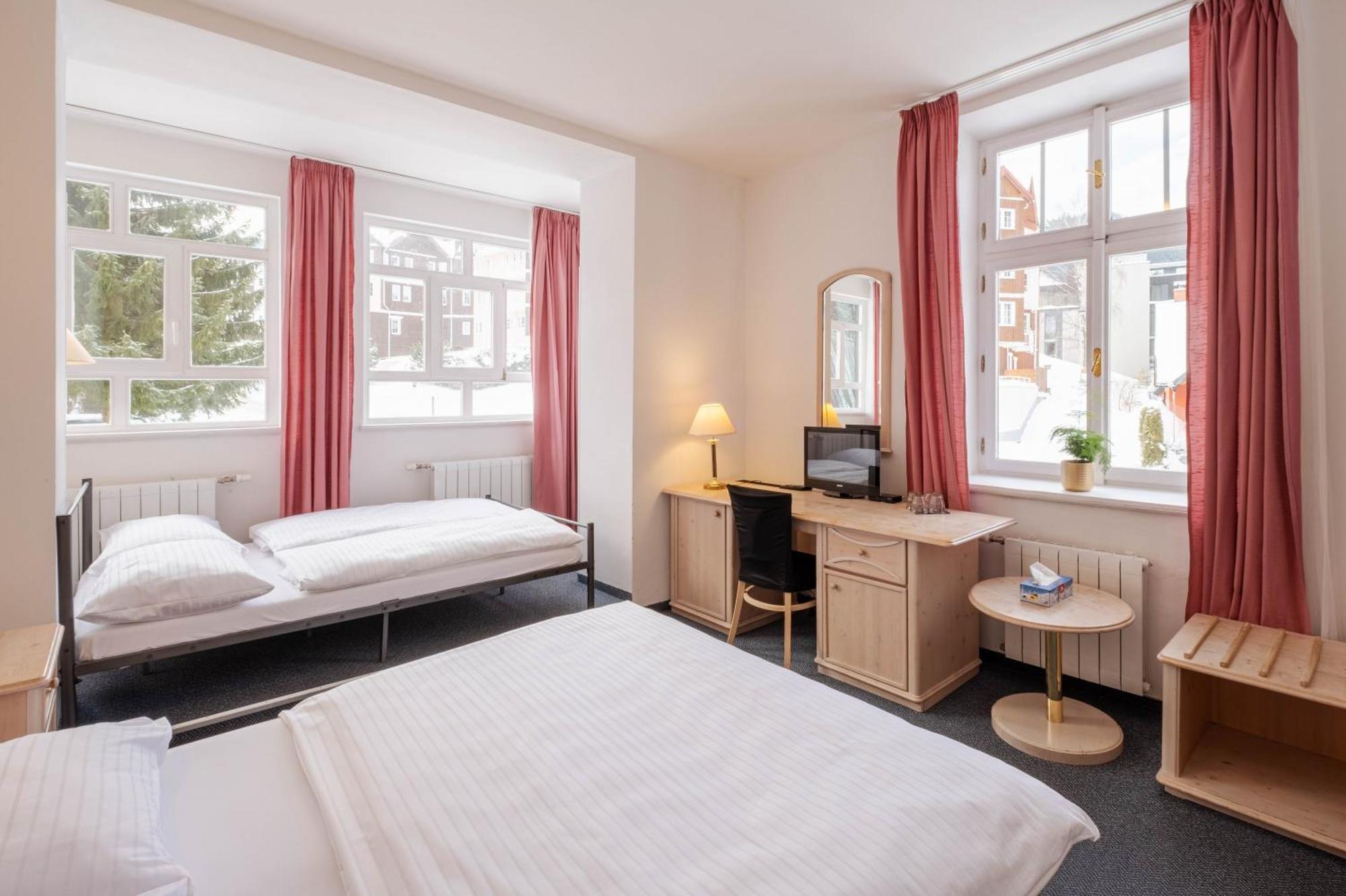 Hotel Horec Pec pod Snezkou Esterno foto