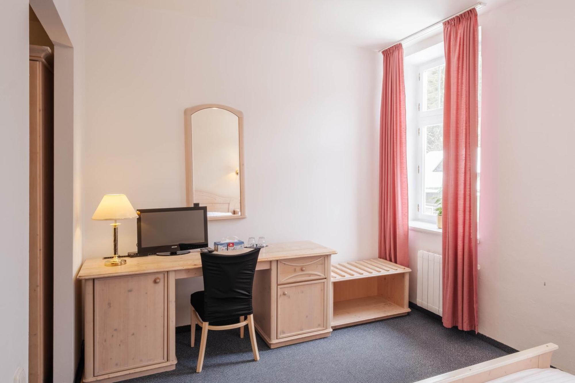 Hotel Horec Pec pod Snezkou Esterno foto
