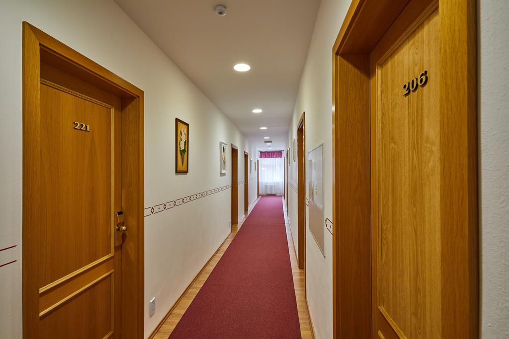 Hotel Horec Pec pod Snezkou Esterno foto
